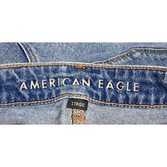 American Eagle Jean Shorts Womens Size 6 Distressed Denim Strigid Mom Short Blue - Picture 2 of 12